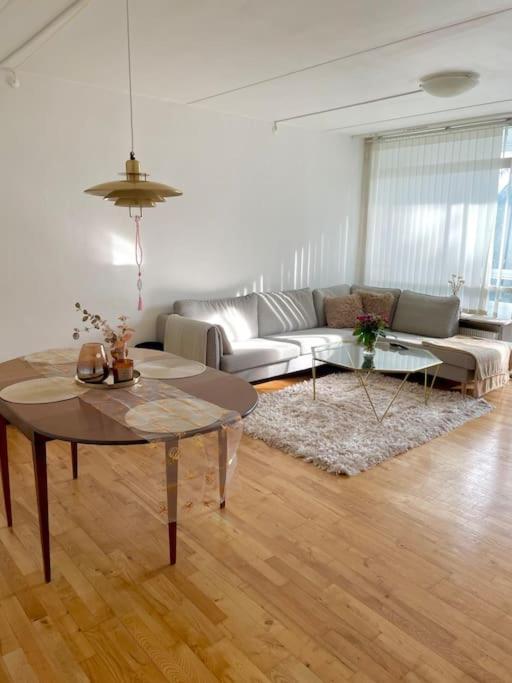 Appartement Vaerelse Pa Frederiksberg Kopenhagen